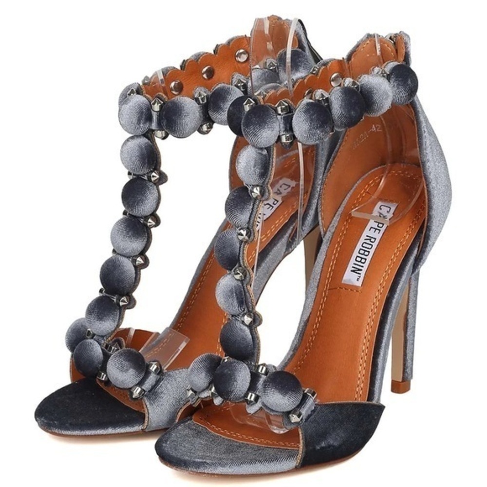 NWT Cape Robbin Heels